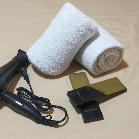 Havenly Guesthouse And Body Massage Spa Moalboal Extérieur photo