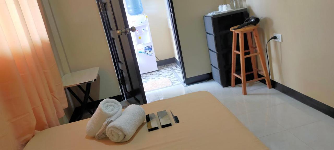 Havenly Guesthouse And Body Massage Spa Moalboal Extérieur photo