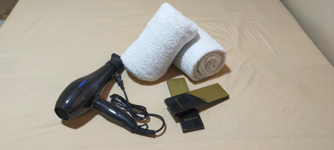 Havenly Guesthouse And Body Massage Spa Moalboal Extérieur photo