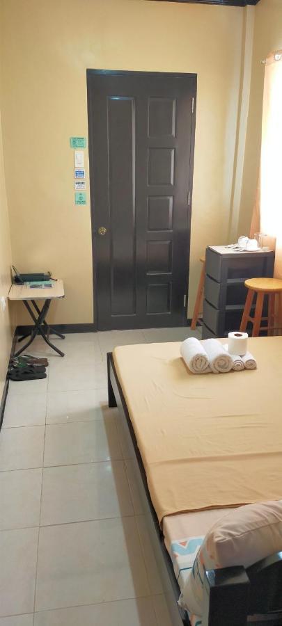 Havenly Guesthouse And Body Massage Spa Moalboal Extérieur photo